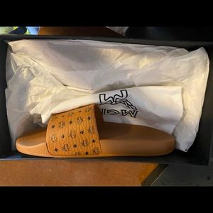 MCM Men’s Slides (Authentic)